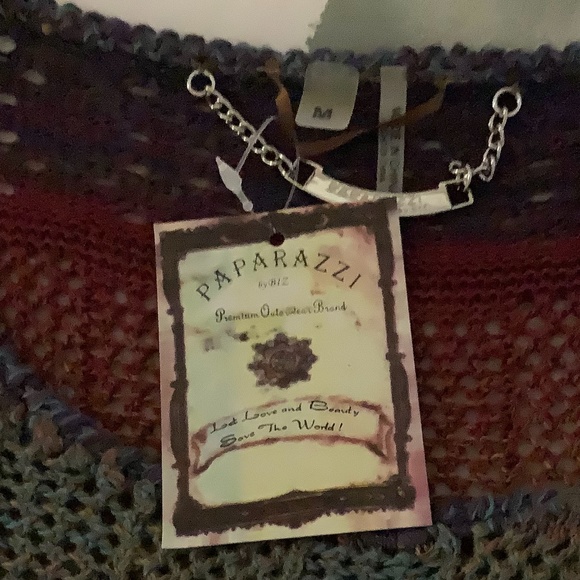 Paparazzi Poncho - Picture 2 of 7